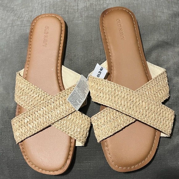 Old Navy Straw X Slide On Sandal - Picture 3 of 3